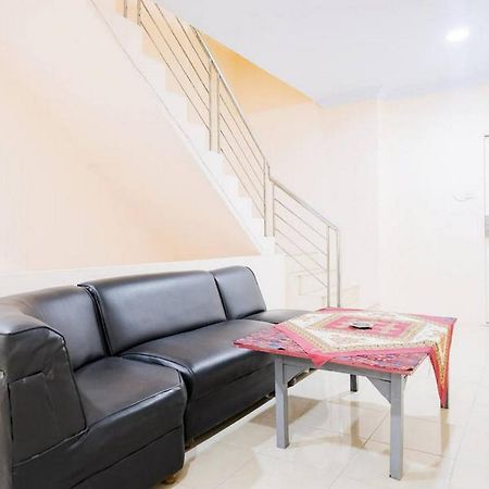 Waringin Residence Redpartner メダン エクステリア 写真