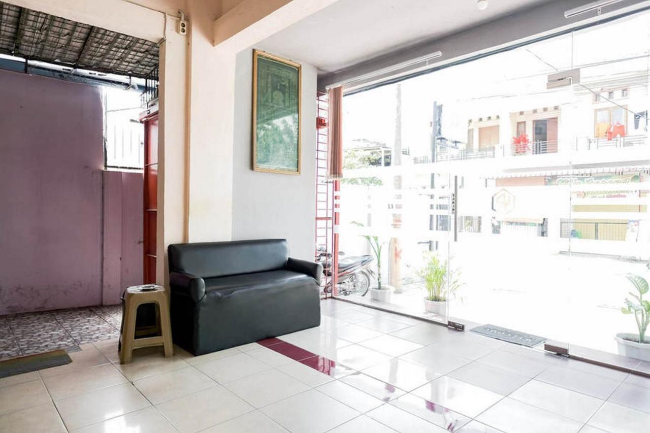 Waringin Residence Redpartner メダン エクステリア 写真
