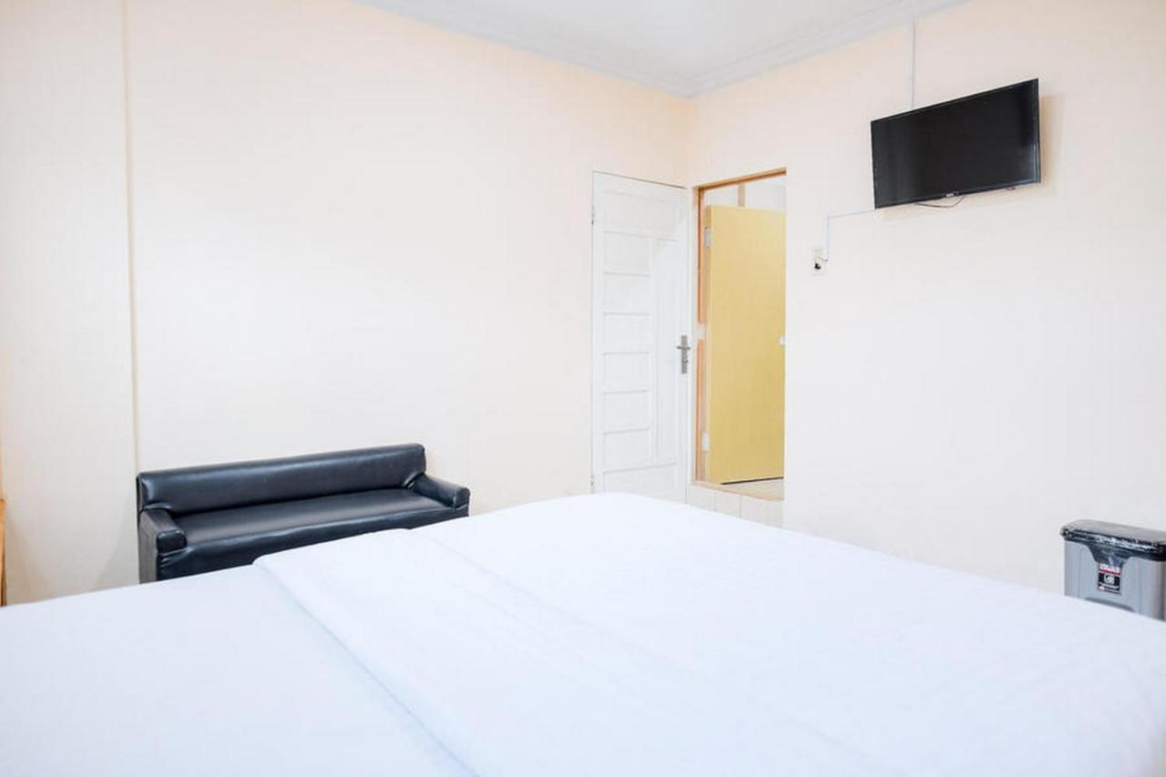 Waringin Residence Redpartner メダン エクステリア 写真