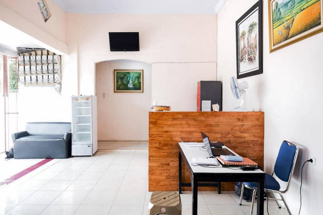 Waringin Residence Redpartner メダン エクステリア 写真