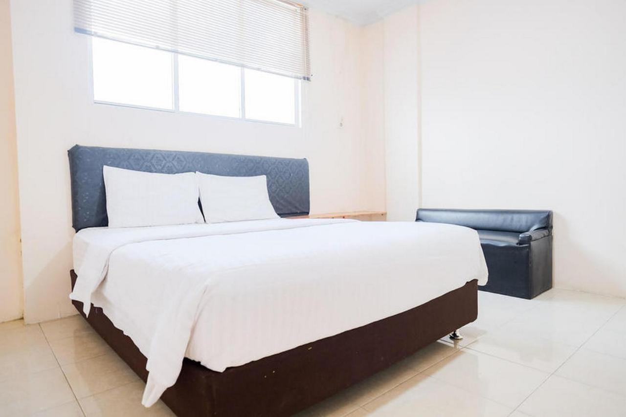 Waringin Residence Redpartner メダン エクステリア 写真